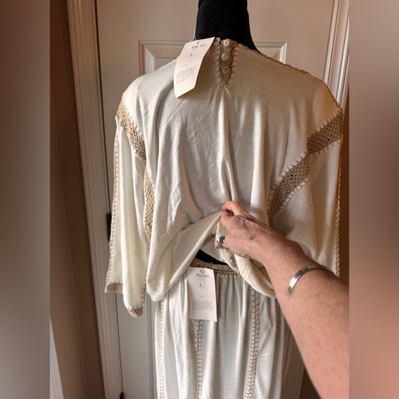 Off White & Tan Embroidered Blouse & Skirt handcrafted in the Philippines NWT - Picture 13 of 15